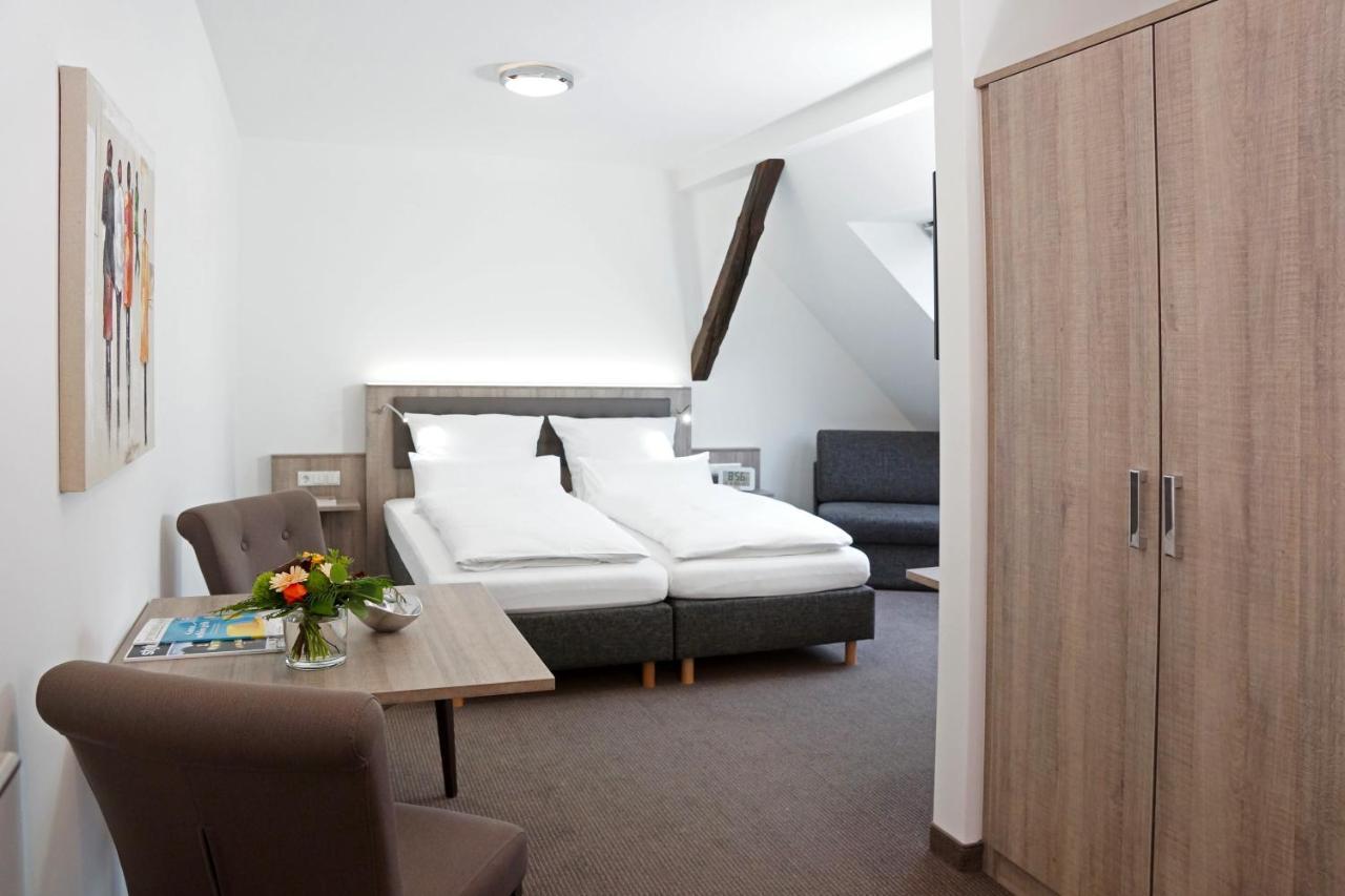 Huenerbein'S Posthotel Schledehausen Exteriör bild